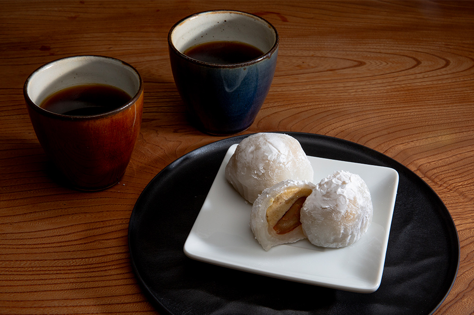 栗大福とコーヒー。