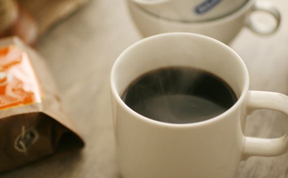 コーヒー本来の深い香りと苦味を楽しんでいただけることを目標に、土居博司が味作りした銘柄です。