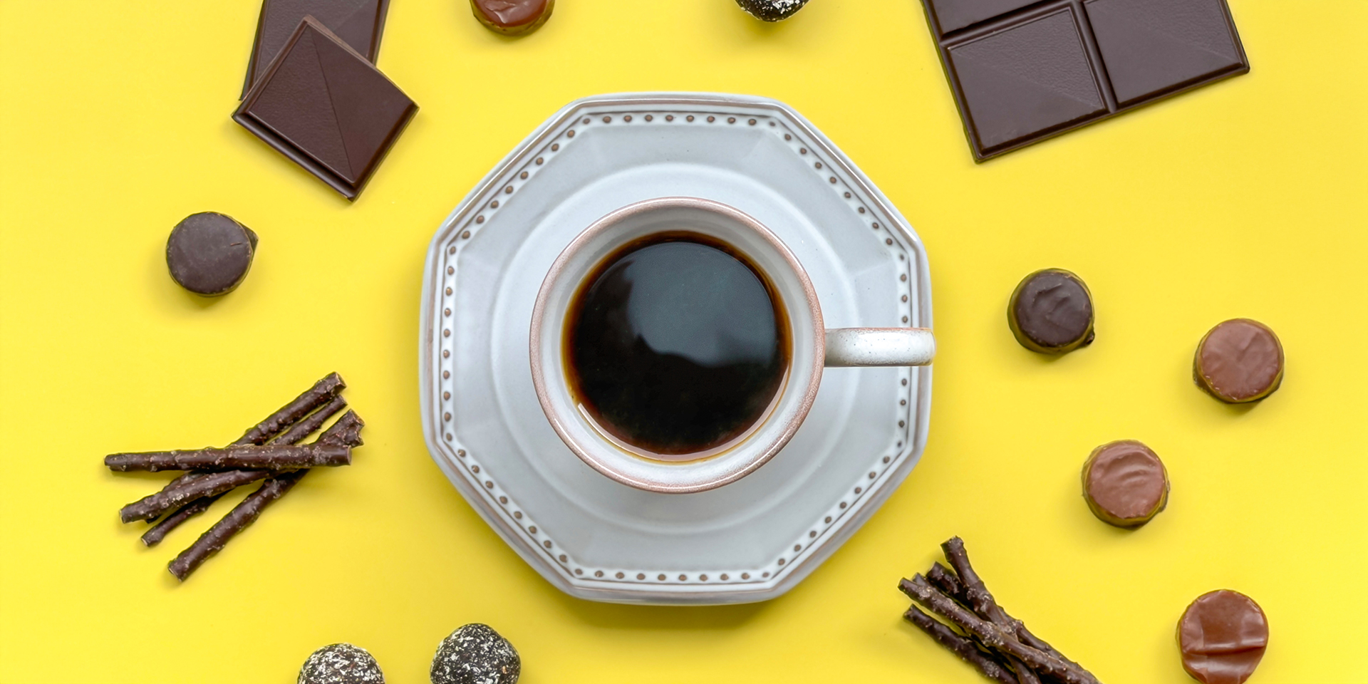 ���ʂȐ��@�ɂ���Ĉ��������ꂽ�Â݂ƁA�`���R���[�g�̂悤�ȍ�������y���݂�������